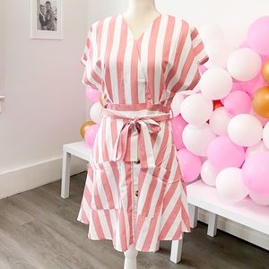 Pink and white stripe button dress💖